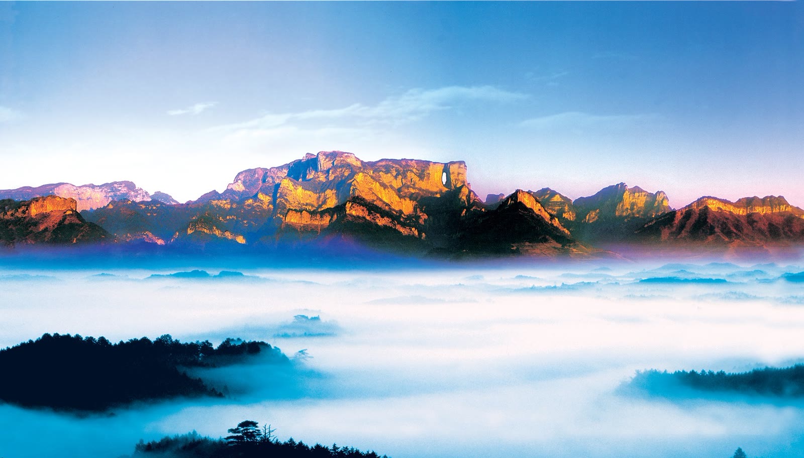 Guida alla visita invernale di Tianmen Shan: galaverna, paesaggi innevati e consigli di viaggio - Parco forestale nazionale di Zhangjiajie Tianmen Mountain