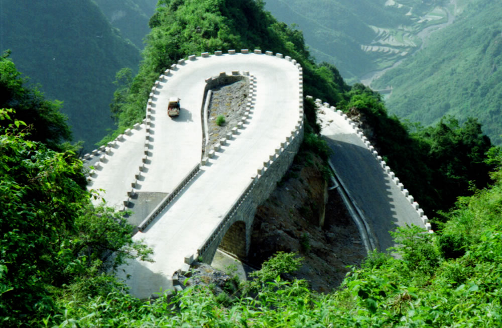 Guida all'abbigliamento a Tianmen Mountain nelle quattro stagioni: come vestirsi in ogni stagione - Parco forestale nazionale di Zhangjiajie Tianmen Mountain