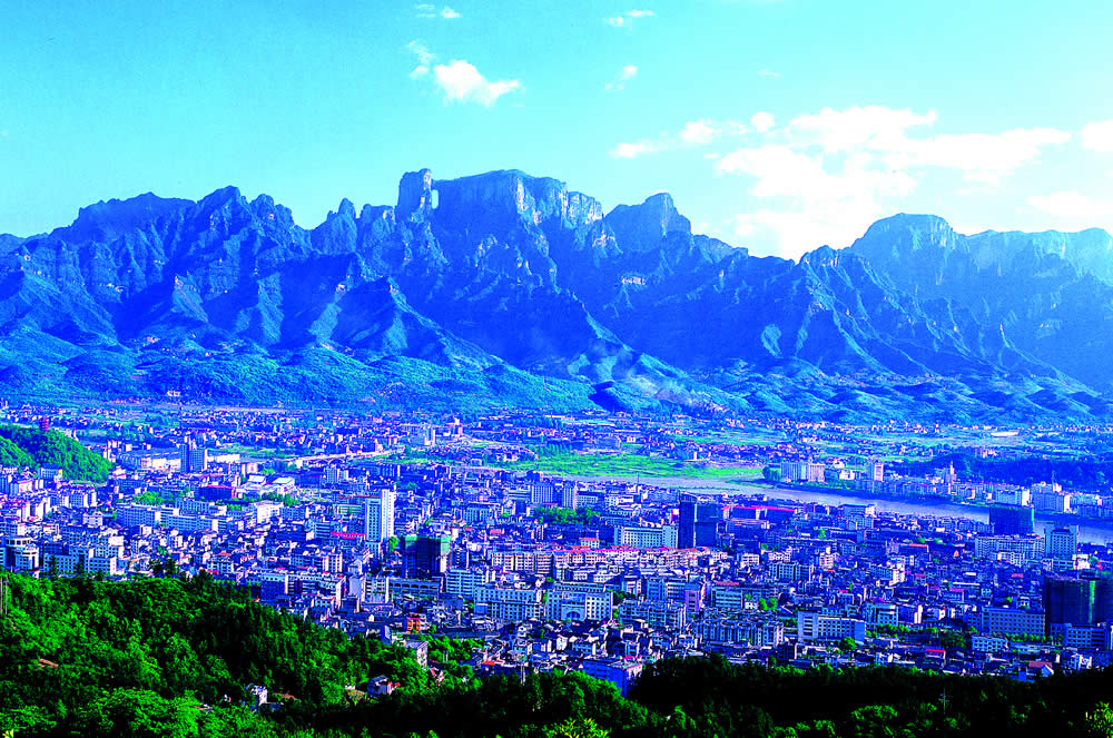 Dove alloggiare a Zhangjiajie? Guida completa tra centro città e Wulingyuan - Parco forestale nazionale di Zhangjiajie Tianmen Mountain