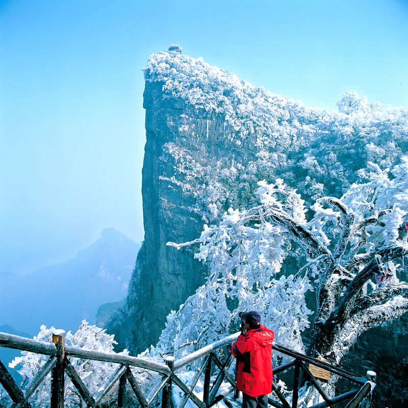 Cosa visitare nei dintorni di Tianmen Shan: guida agli abbinamenti con Grotta Jiutian, Ponte di Vetro del Grande Canyon e Grotta del Drago Giallo - Parco forestale nazionale di Zhangjiajie Tianmen Mountain